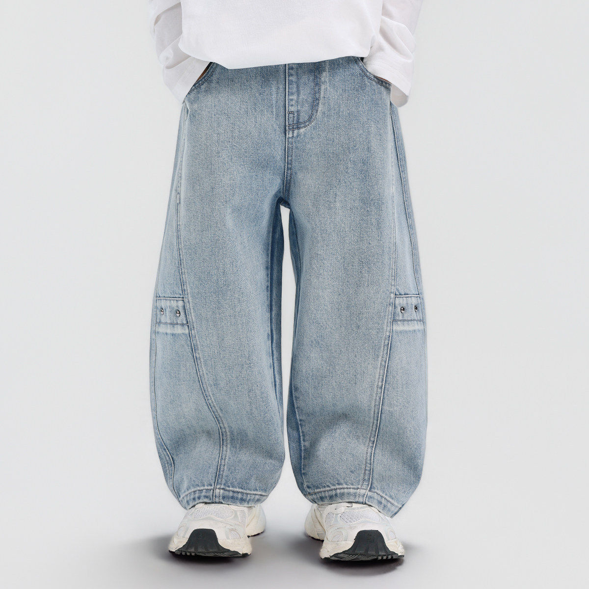 男童牛仔裤子春秋款2026新款儿童春装运动裤弯刀炸街长裤韩版裤子