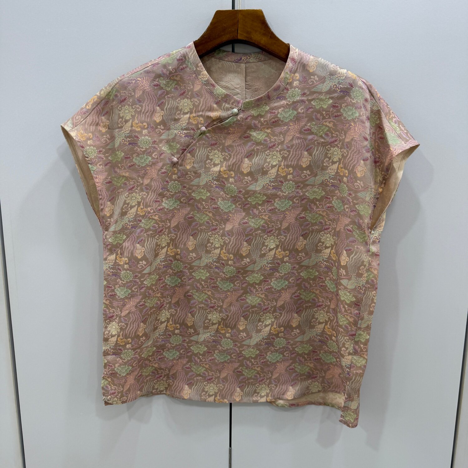 76161欧洲站中式圆领飞飞袖提花上衣女宽松显瘦百搭国风蝙蝠衬衫