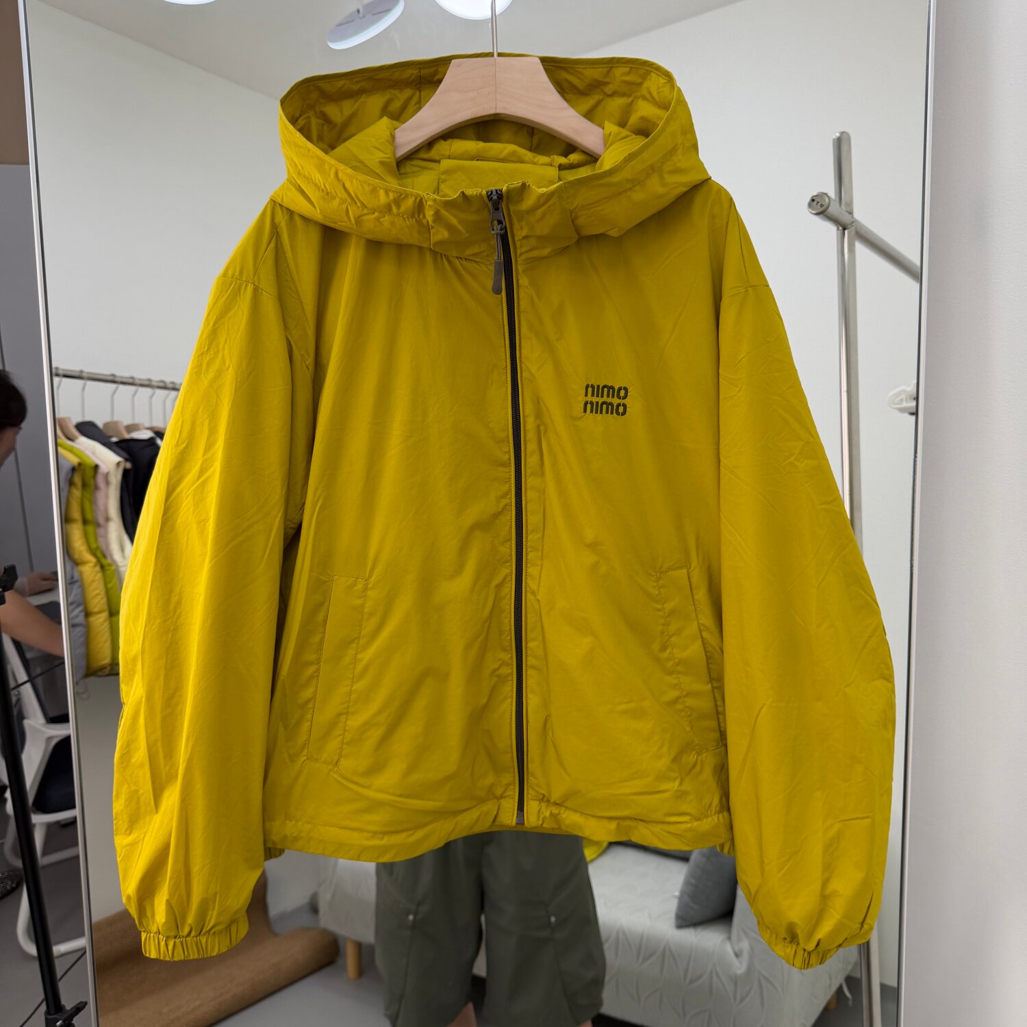 Y6809欧货户外休闲风连帽羽绒服宽松显瘦百搭拉链轻薄90鸭绒外套
