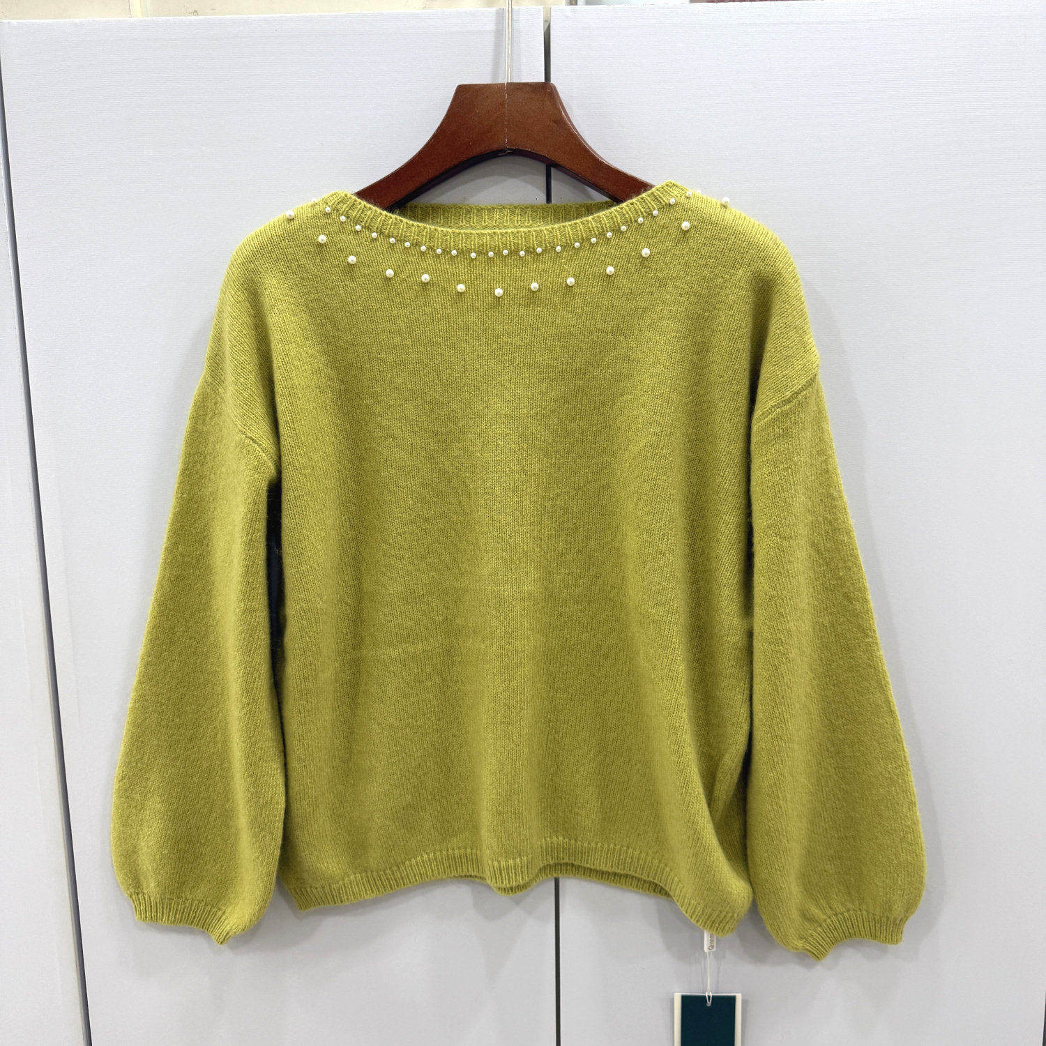 327-9789欧洲站2025冬新款温柔风圆领钉珠软糯显瘦羊毛长袖针织衫,女装/女士精品,毛针织衫,淘宝优惠券,粉丝福利购,淘宝优惠卷