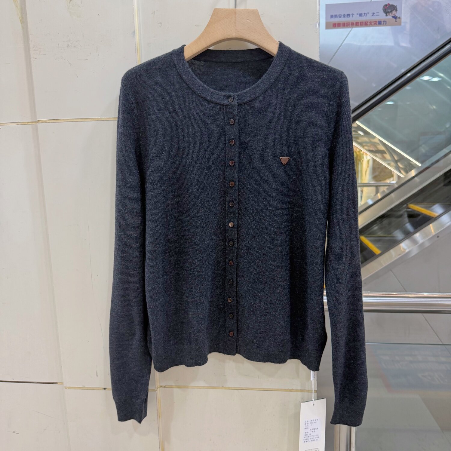 532-2607欧货温柔风圆领纽扣针织开衫女长袖百搭简约绵羊毛上衣秋