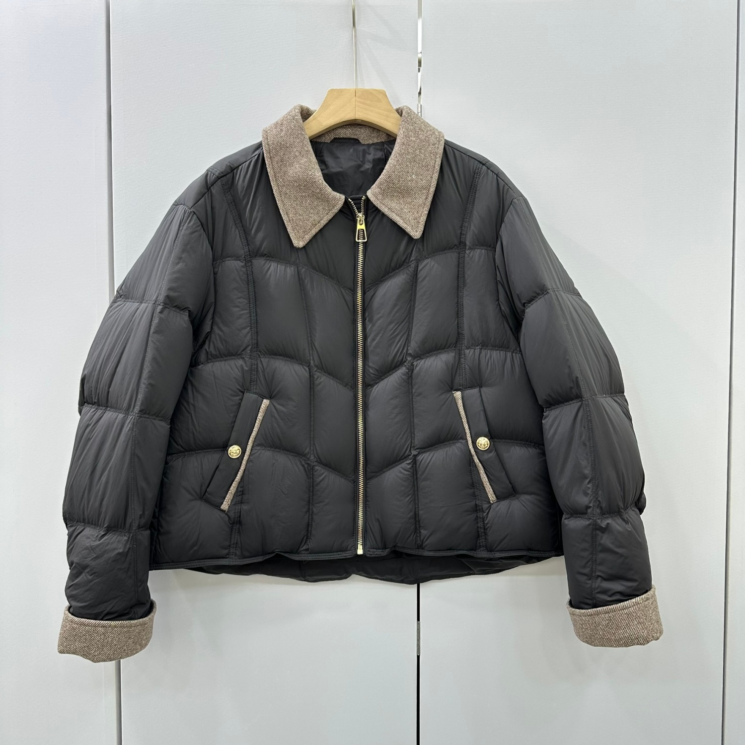 817欧洲站25冬新款时尚百搭翻领拉链拼接显瘦短装保暖羽绒服外套