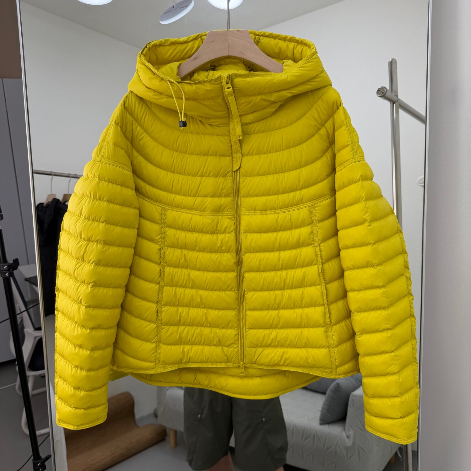 7077欧货90鸭绒轻薄羽绒服女连帽短款宽松显瘦排骨条减龄外套秋冬