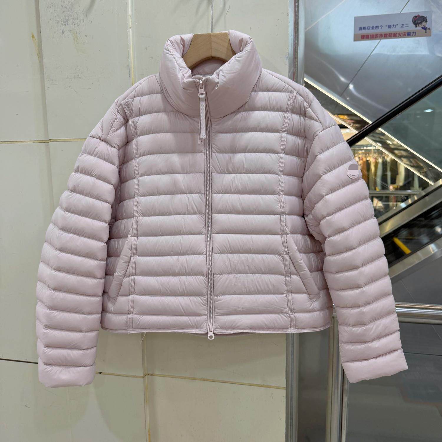 9526欧货轻薄立领排骨条羽绒服女短款百搭显瘦减龄90鹅绒保暖外套