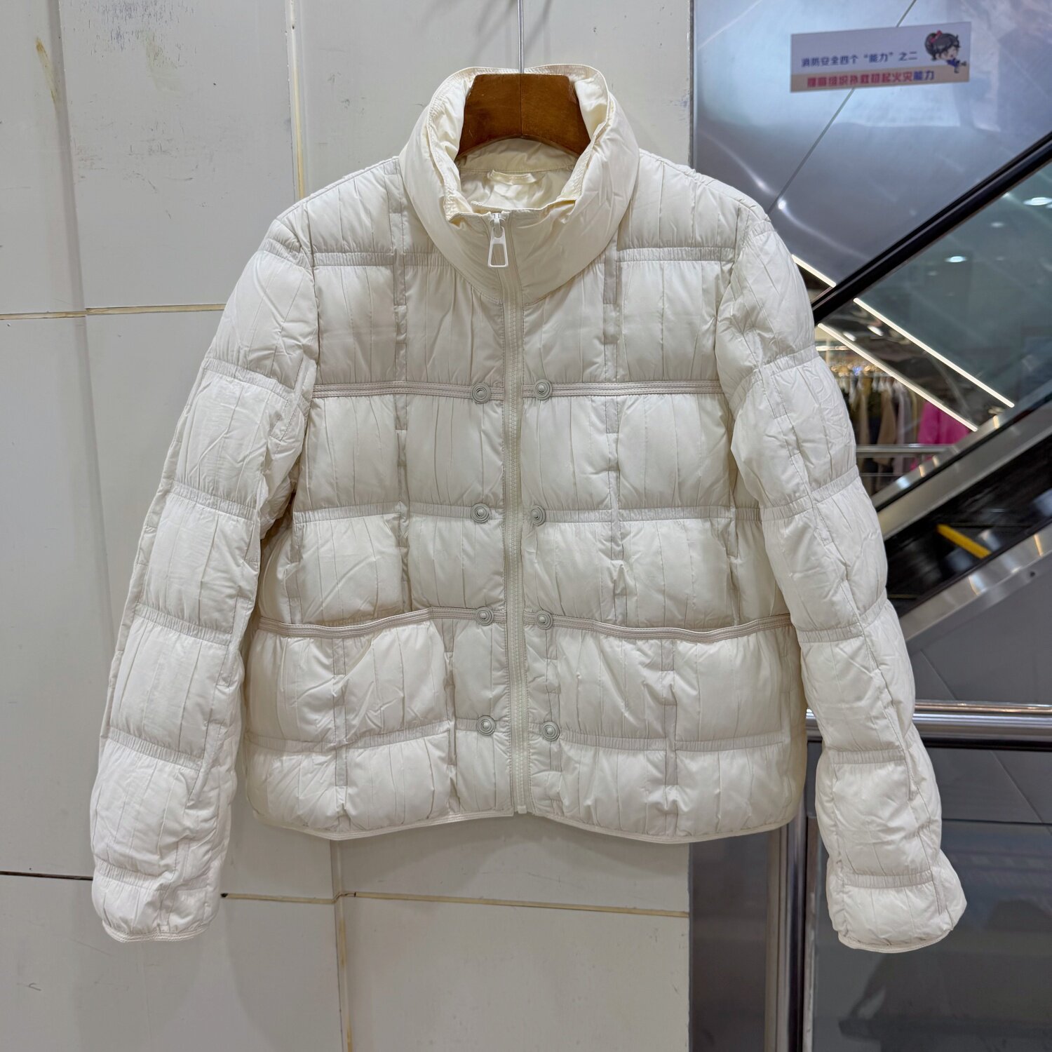 68078欧货时尚立领双排纽扣高级感短款羽绒服女90白鹅绒保暖外套
