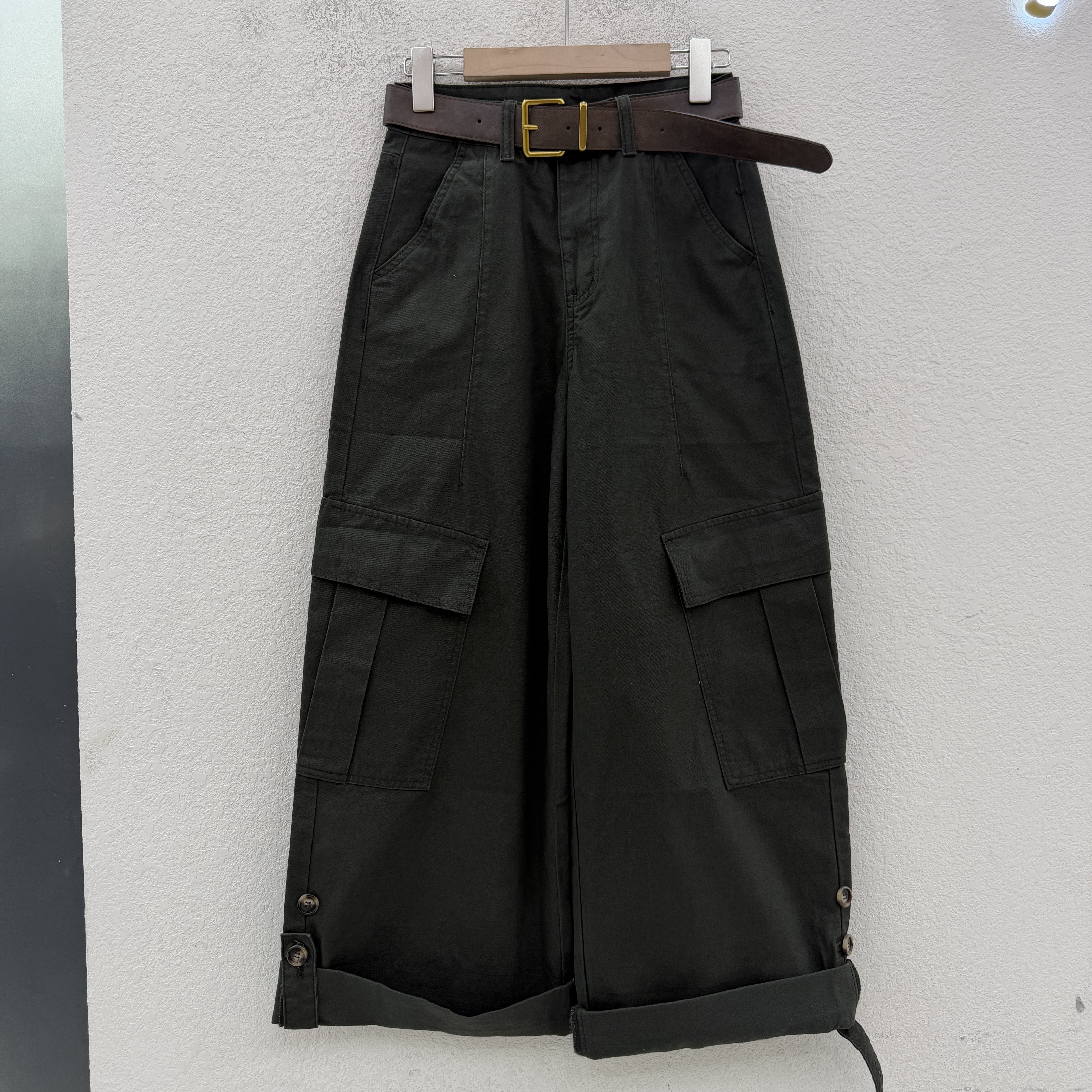 秋款Q FASHION JEANS佐拿 芭度玄风61575-1牛仔女高腰直筒工装裤