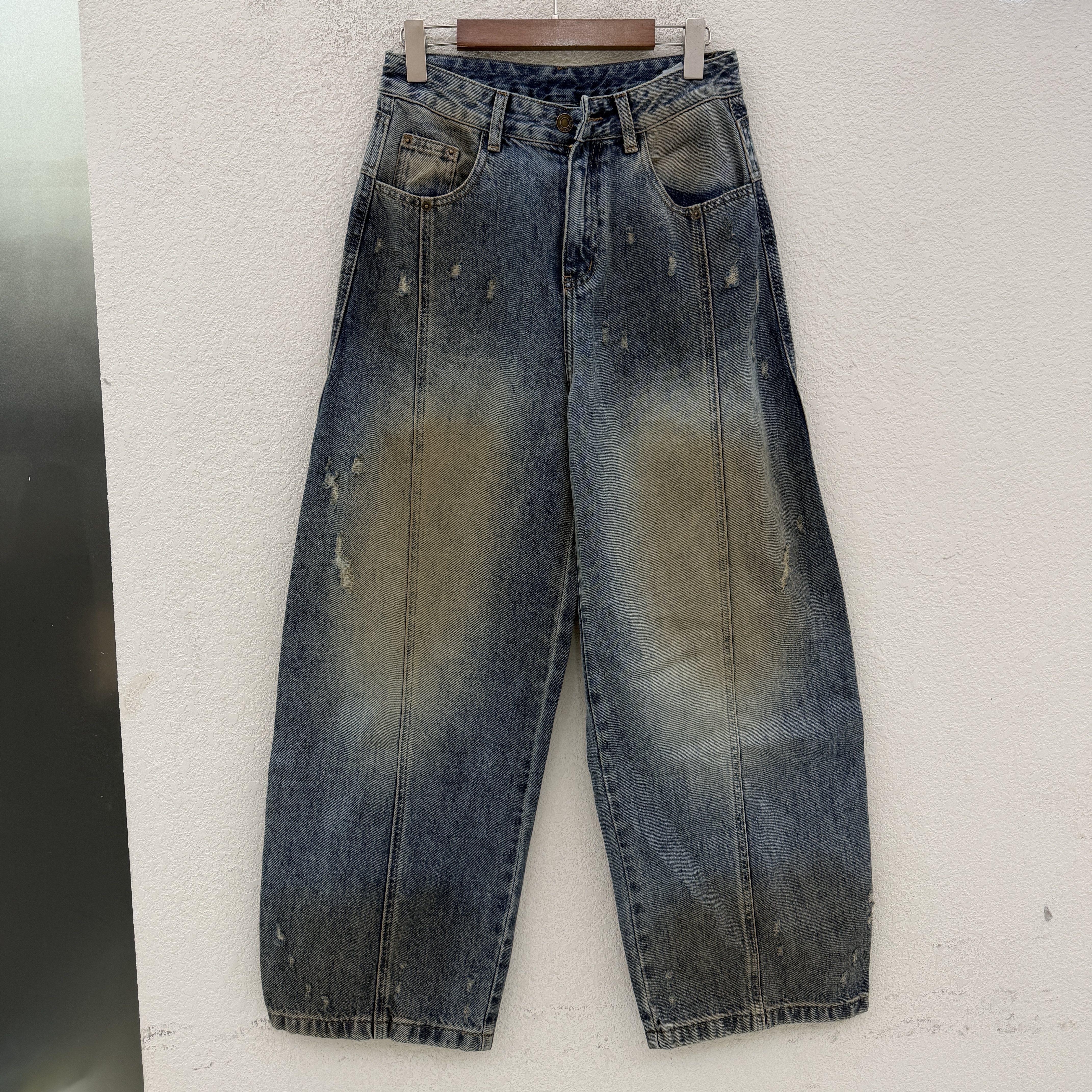 秋JEANS佐拿 芭度玄风61563牛仔裤女高腰弯刀裤磨破渐变色脏脏裤