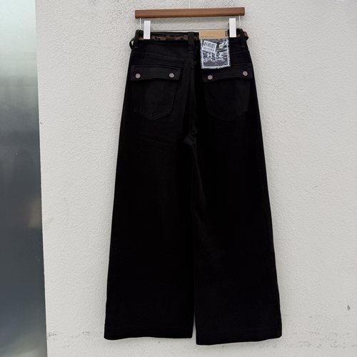2026秋款JEANS红提子19034黑巧牛仔裤女高腰豹纹腰包直筒阔腿裤