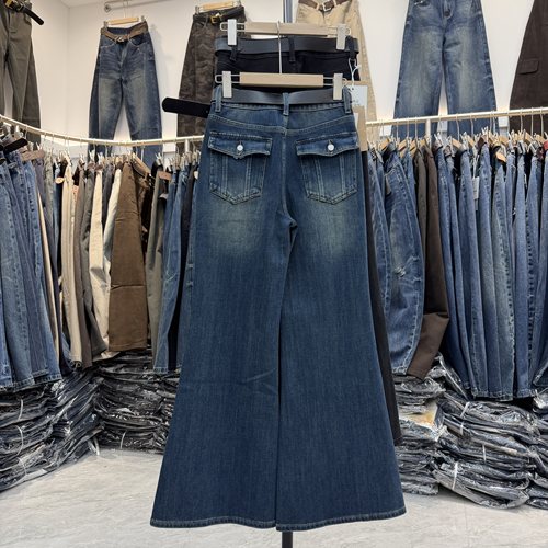 JEANS易人86105高腰筒喇水洗牛仔喇叭裤女秋款四面弹显瘦微喇长裤