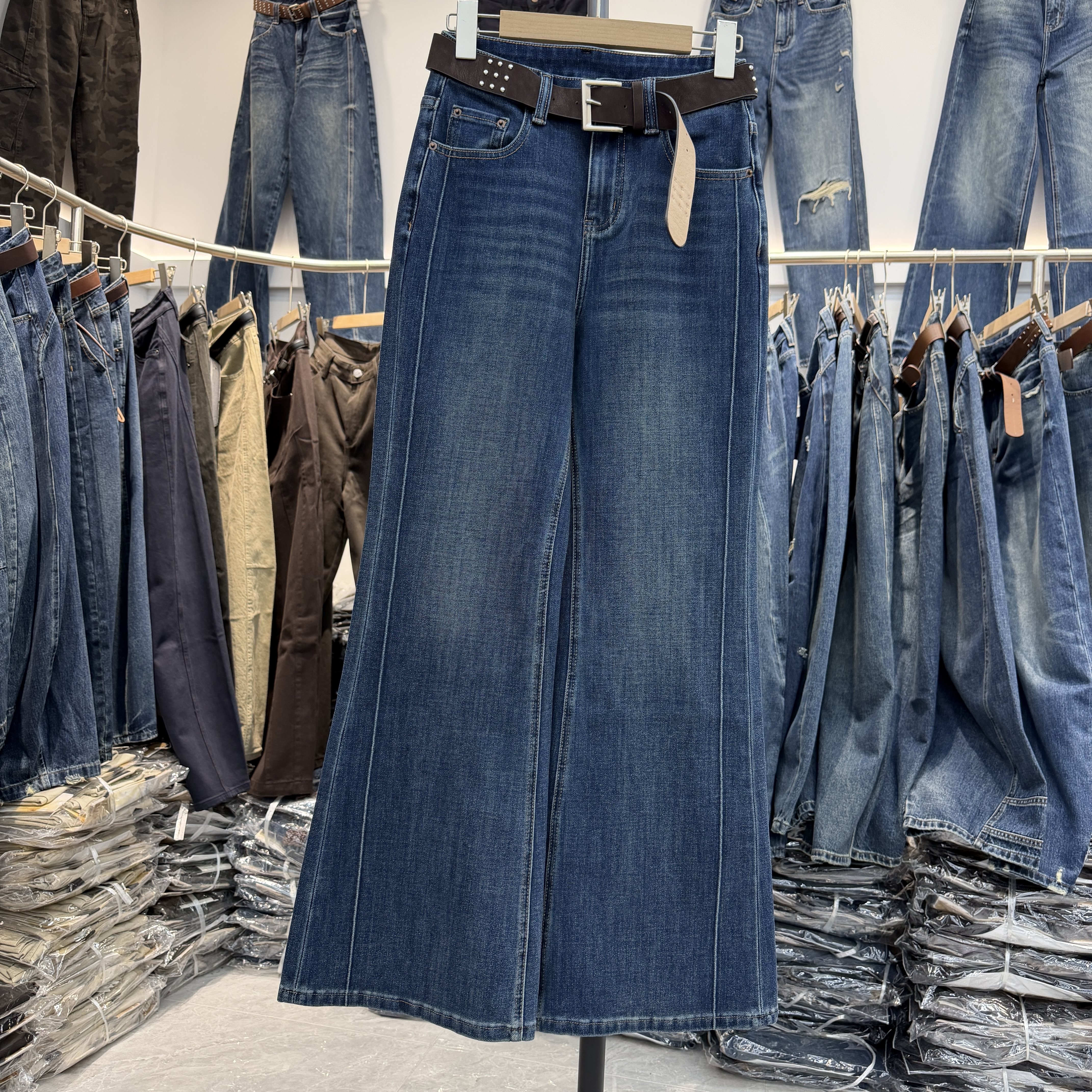 JEANS阿凡牛67846高腰修身水洗牛仔喇叭裤女秋四面弹显瘦微喇长裤
