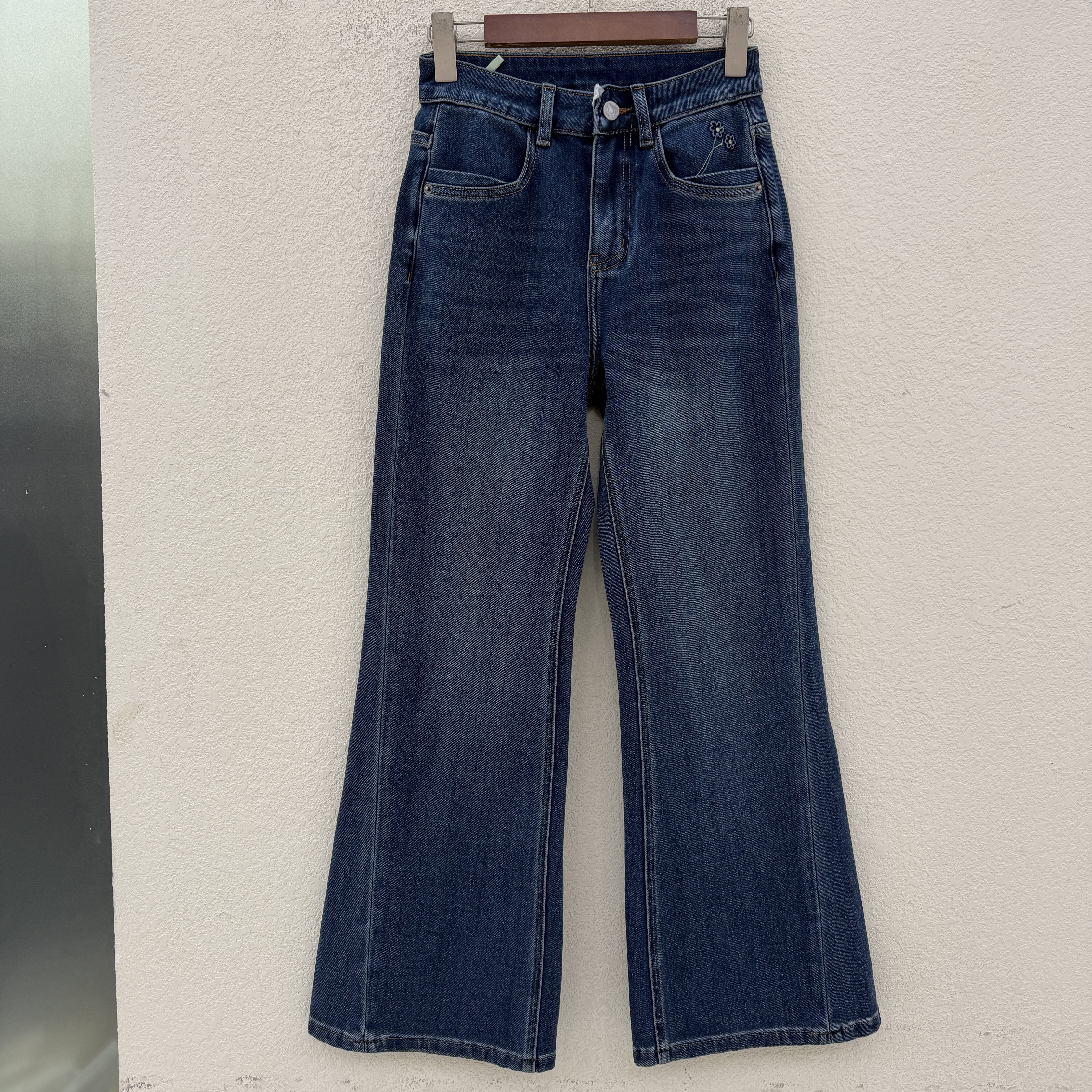 JEANS绿青蛙2662高腰修身水洗牛仔喇叭裤女秋四面弹显瘦微喇长裤