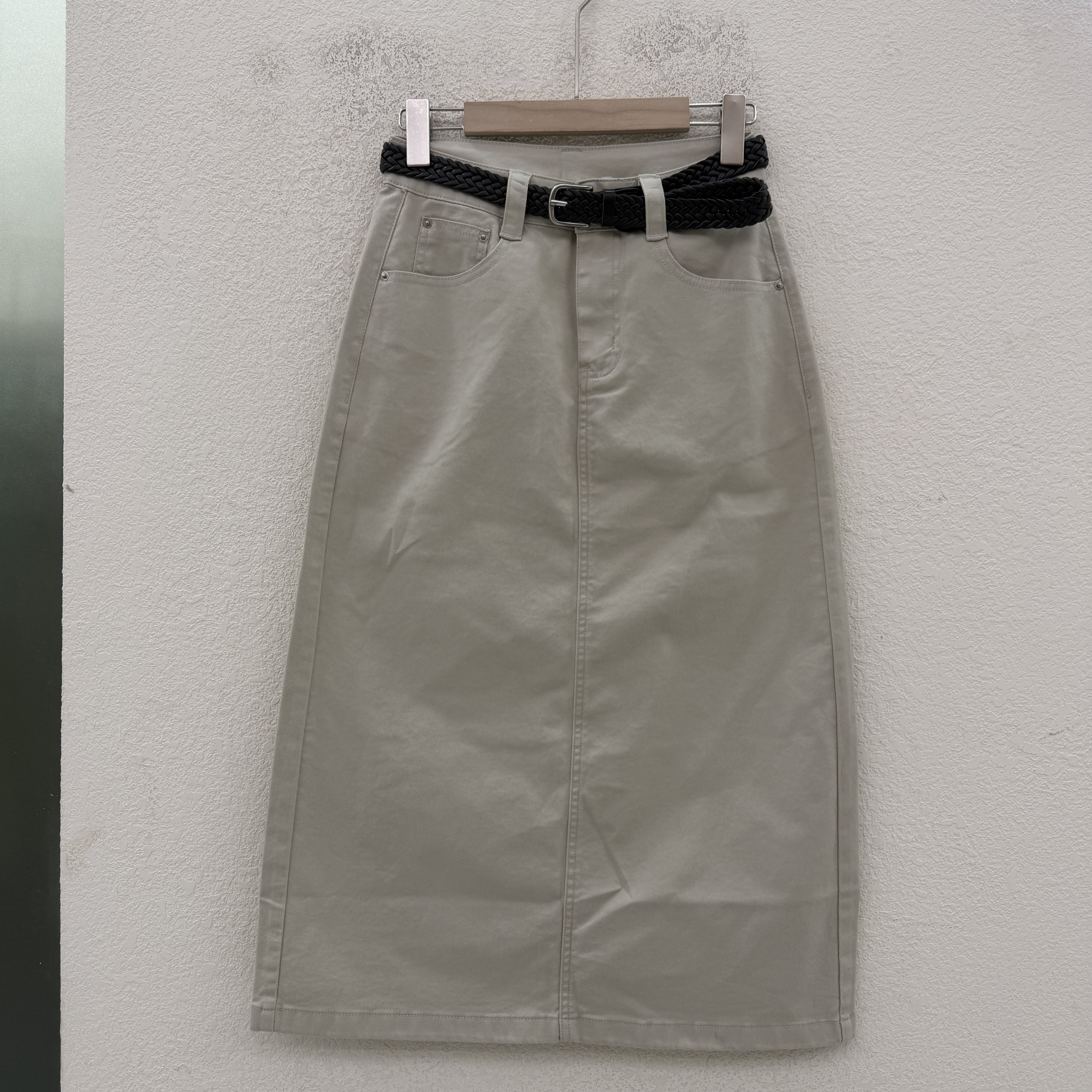Jeans韩酷莱66395 夏款韩版显瘦后开叉A字半身裙女刺绣休闲中长裙