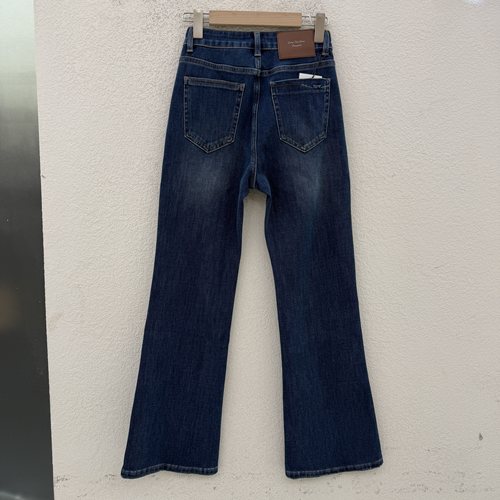 Q FASHION JEANS佐拿 芭度玄风8690牛仔裤秋高腰微喇裤女弹喇叭裤