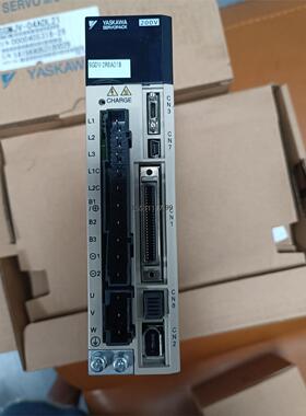 现货安川驱动器 SGDV-2R8A01B，橙色99新，带电机，一议价