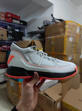 阿迪达斯罗斯10篮球鞋EH2129