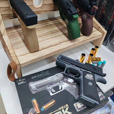 新款沙漠之鹰抛壳软弹枪手枪格洛克发射软子弹男孩儿童玩具枪礼物