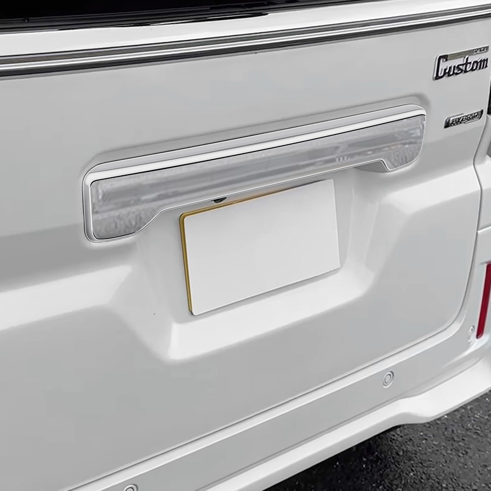 适用24款铃木SPACIA/SPACIA Custom MK04系后饰条尾门车牌上饰条