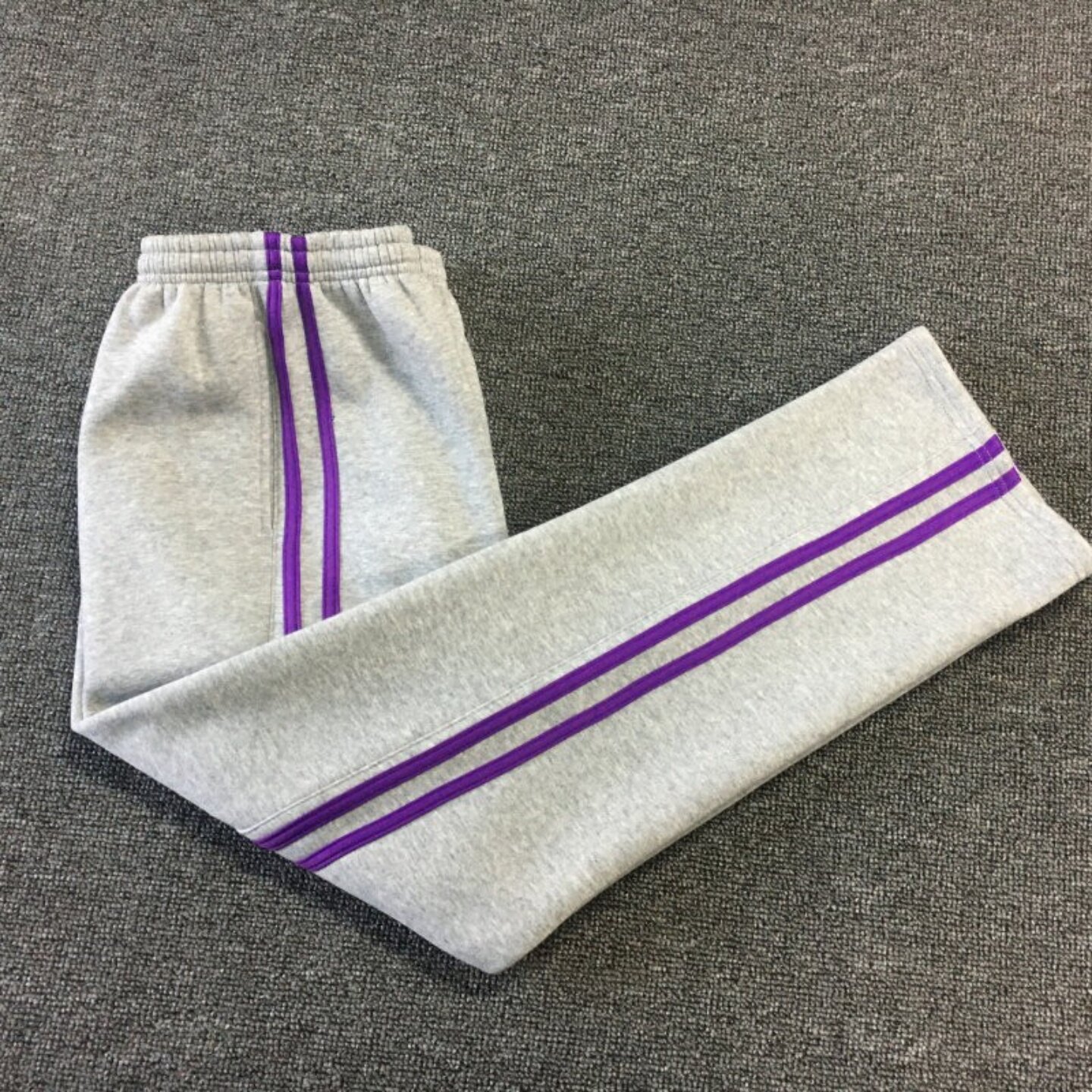 定制春夏秋三牌楼小学同款灰色校服裤镶紫双杠直筒学生全棉运动裤