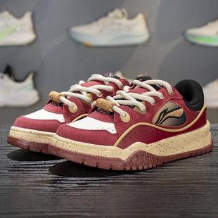 李宁布欧休闲鞋男子2025冬季款低帮复古舒适轻质软弹板鞋AGCV463