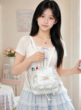 新款蕾丝花边可爱波点甜美背包2026少女双肩包小众时尚休闲书包