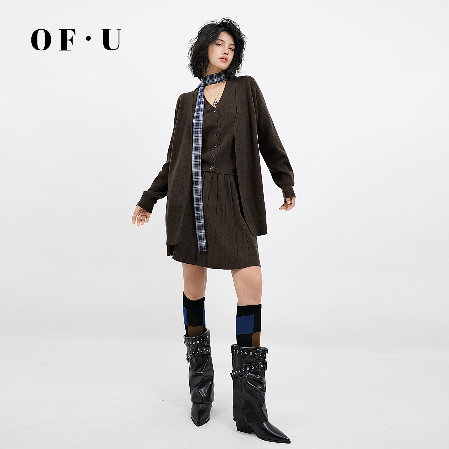 秋季针织开衫无袖背心短裙三件套