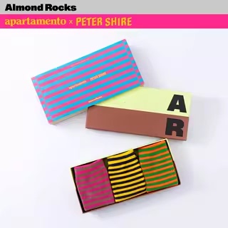 【doudou推荐】apartamento×Peter Shire联名合作款条纹中筒袜