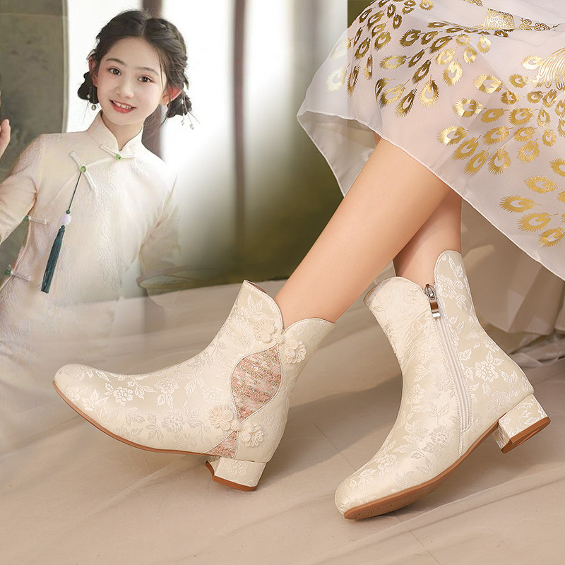女童汉服鞋子儿童高跟2026新款春秋单靴马面裙古风新中式国风短靴