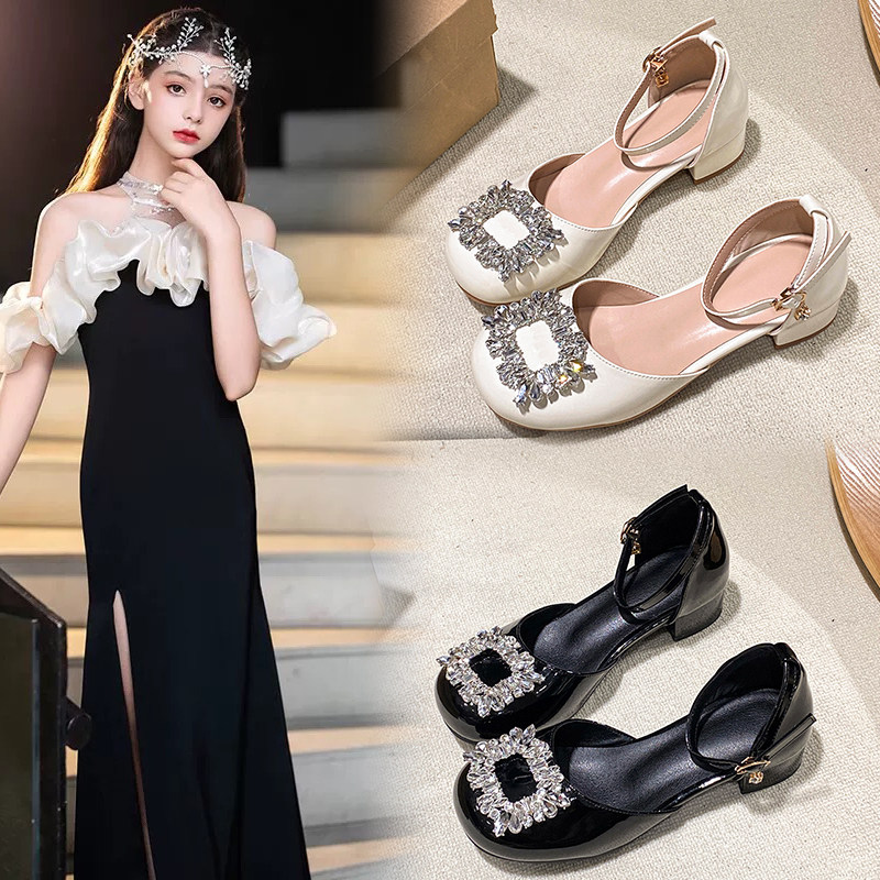 女童凉鞋2026夏季新款儿童公主鞋小女孩法式包头银色高跟配礼服鞋