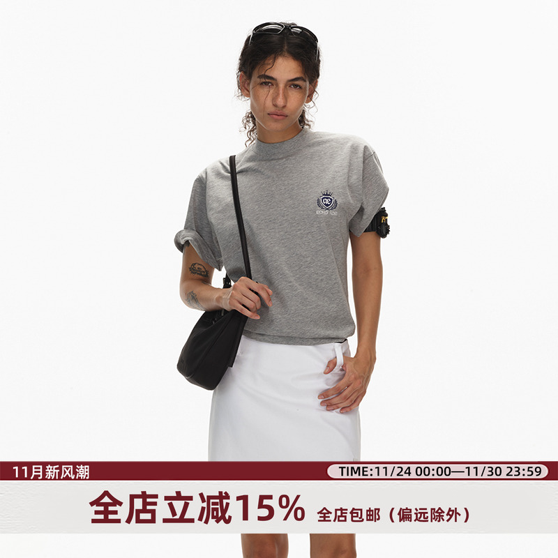 ECHOADE直筒圆领正肩T恤