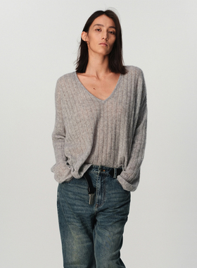 ECHOADE轻盈细腻亲肤 羊绒+白厂丝慵懒宽松版型抽条工艺V领针织衫