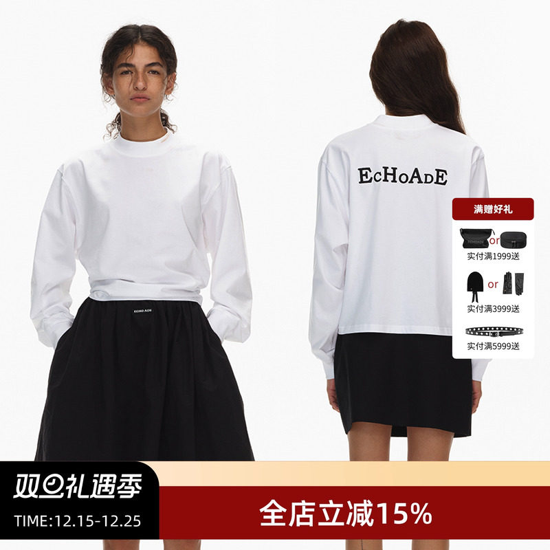 ECHOADE松弛感与时髦感并存 空间感 落肩袖字母刺绣印花长袖T恤