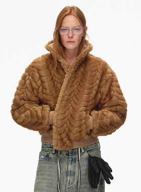 ECHOADE张弛有度 轻盈无束缚感立领设计短款环保皮草夹克外套