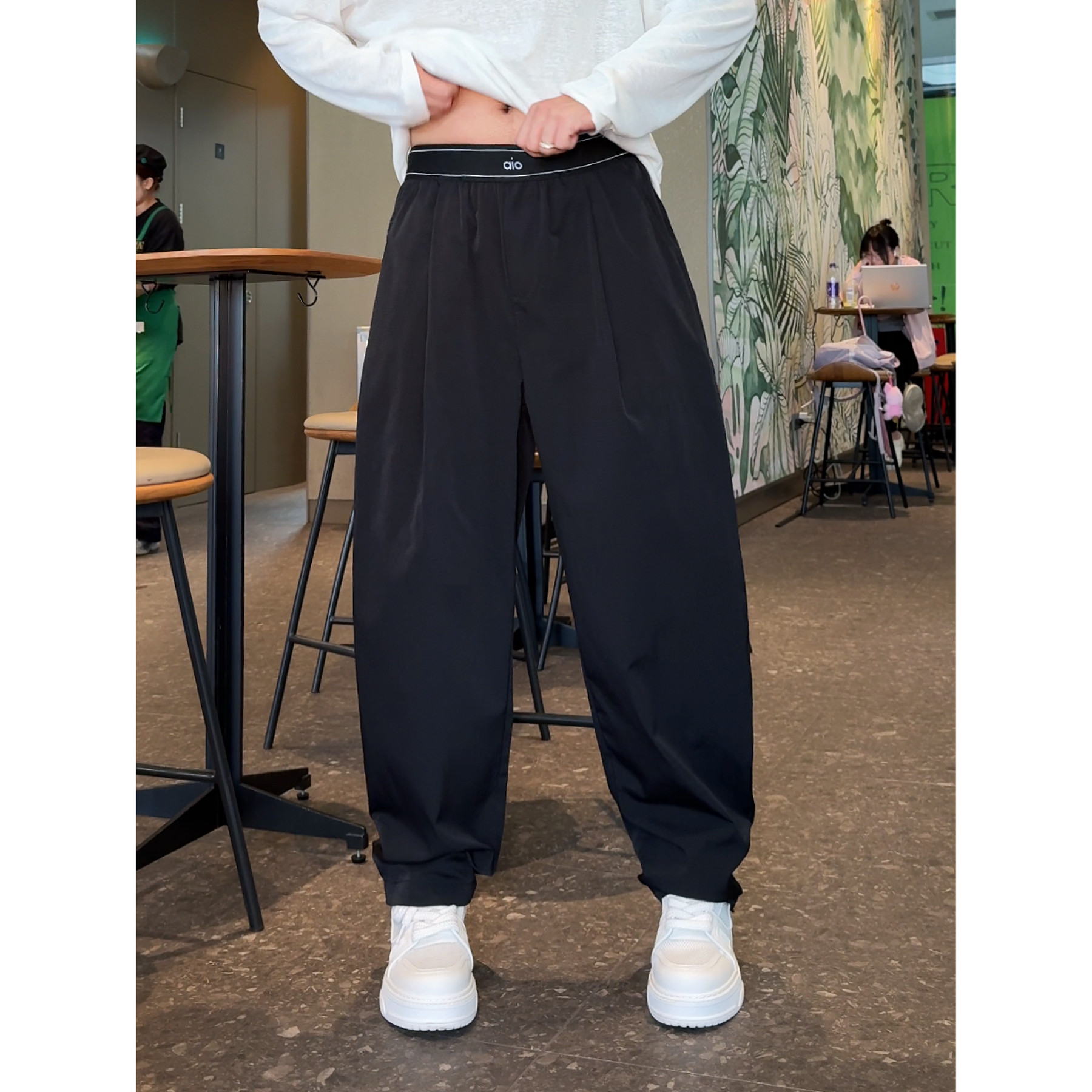 8618透气网眼纹理感男士休闲裤男夏季轻薄冰凉速干微弯刀阔腿长裤