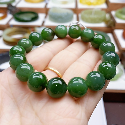 102红皮碧玉卡12珠放大漏