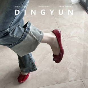 【丁允】简约气质法式平底鞋2026春夏新款通勤百搭不累脚浅口单鞋