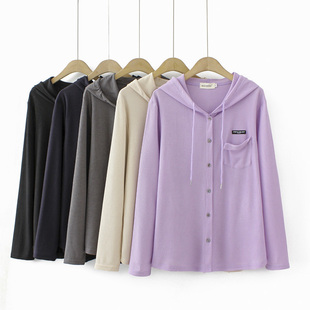 大码胖mm正肩卫衣显瘦穿搭微胖女生春装2023年新款华夫格连帽上衣