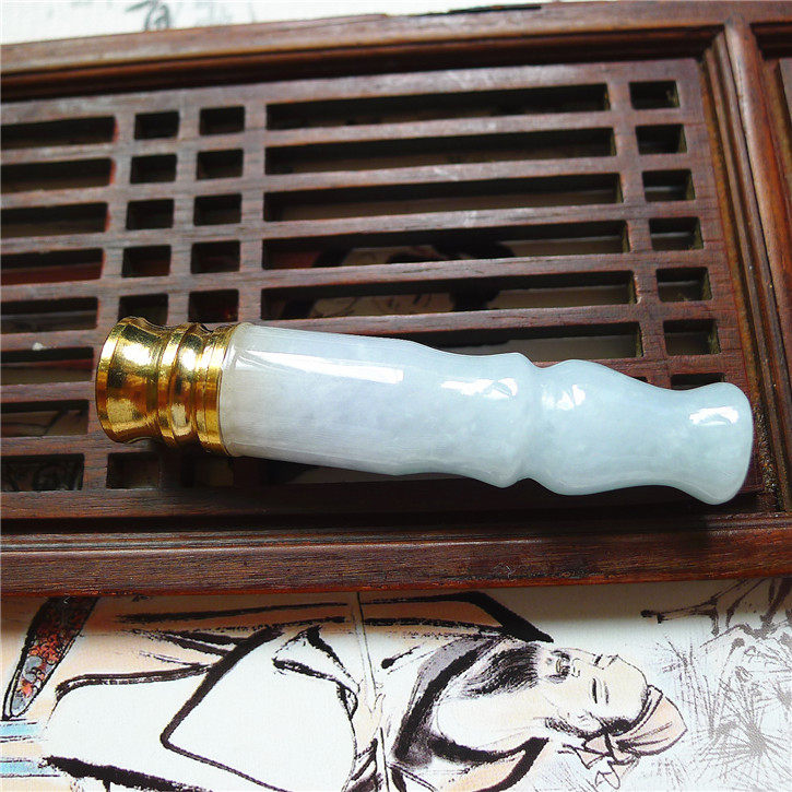 缅甸天然翡翠A货老坑种 精雕烟嘴 配证书