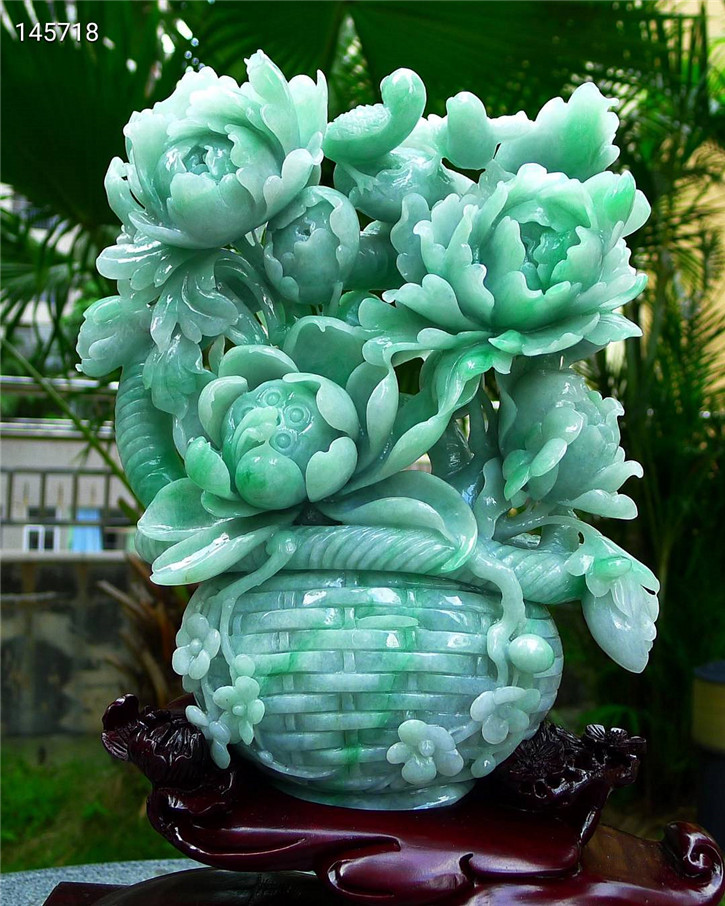 缅甸天然翡翠A货老坑种 精雕花开富贵摆件 配证书