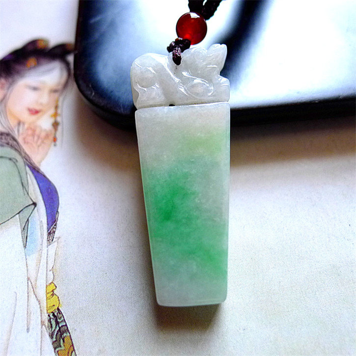 天然缅甸翡翠A货老坑种精美水润招财貔貅吊坠配证书