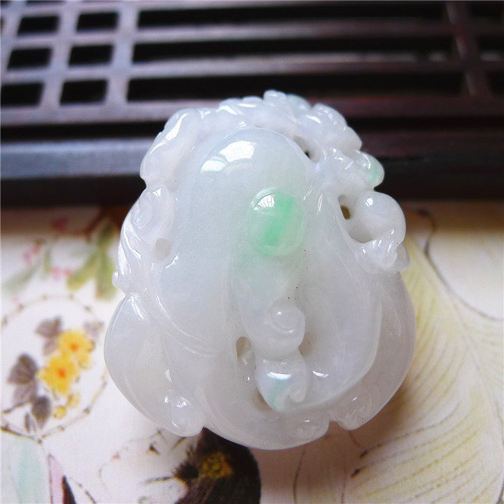 正品天然翡翠A货老坑种翡翠 招财佛手吊坠 配鉴定证书