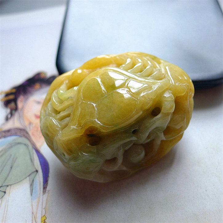 天然缅甸翡翠A货老坑种精美水润螃蟹八方来财吊坠配证书