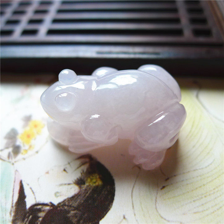 正品天然翡翠A货老坑种翡翠 精雕青蛙吊坠 配鉴定证书