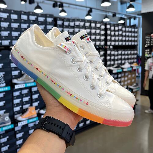 匡威新品彩色低帮帆布鞋