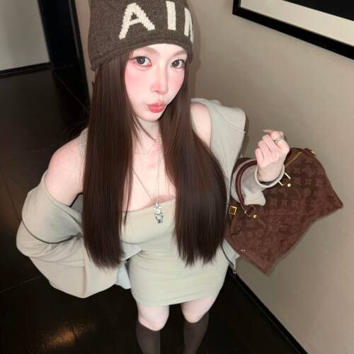 《松弛派》文文私服 修身吊带连衣裙+秋卫衣外套套装预WWQ6TZ1660