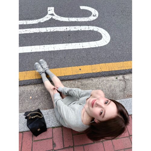 宽松斜肩上衣+带安全裤半裙套装