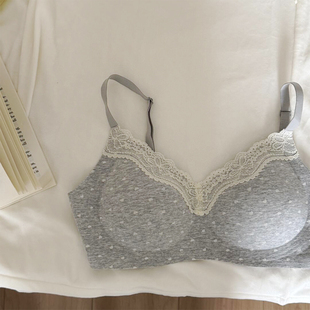 日系无痕纯棉薄款内衣女小胸聚拢防下垂舒适法式蕾丝学生少女文胸