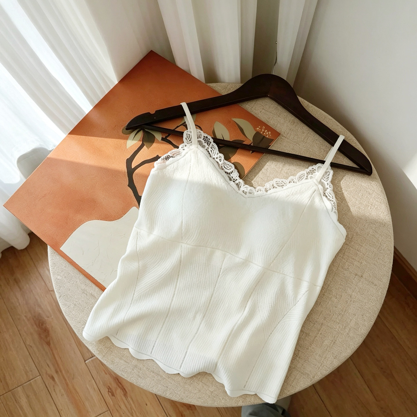 蕾丝吊带背心女内搭带胸垫一体美背内衣外穿打底上衣秋季新款爆款