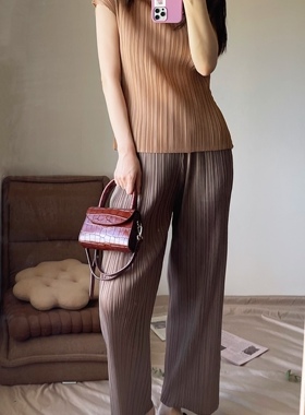 TVTV 可可巧克力套装～褶皱可可色直筒长裤深卡其小飞袖上衣