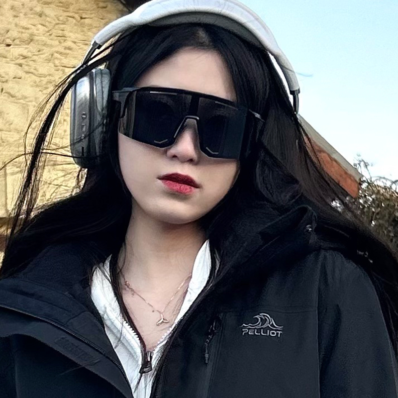 户外登山墨镜女徒步防风护目镜女