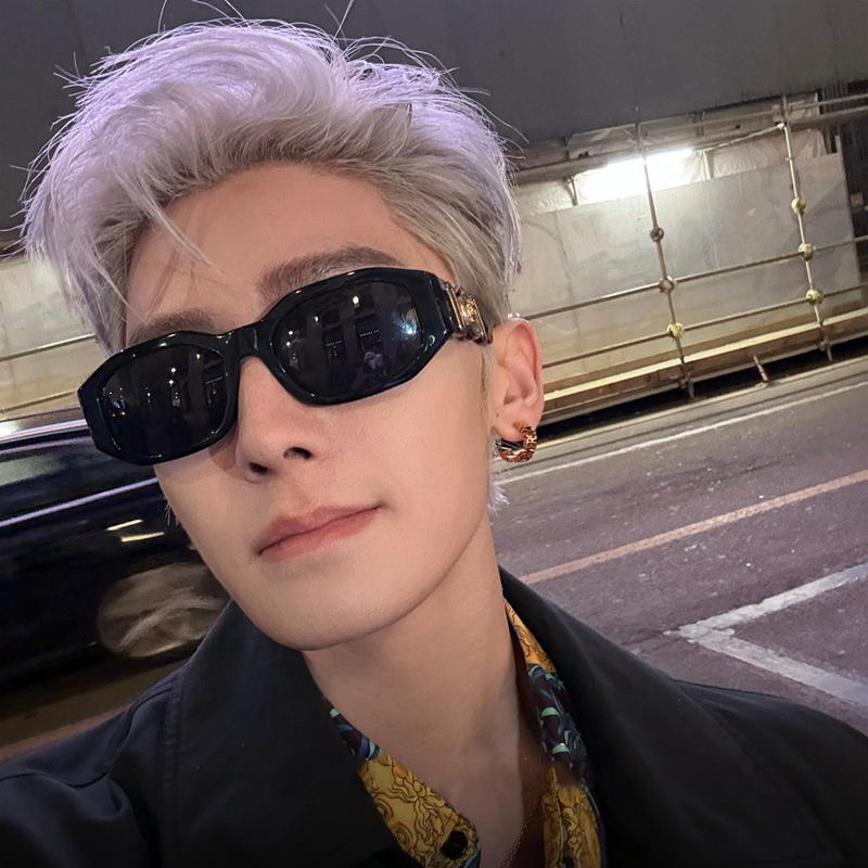 欧美风金属装饰镜腿墨镜